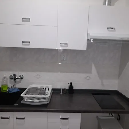 Vancurova Private Parking *